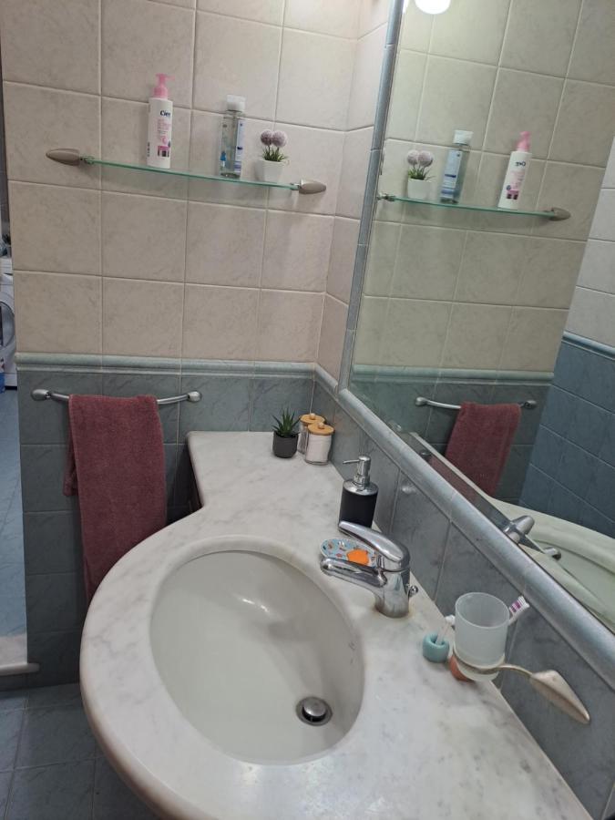 Cozy Room Stanza Close City Center In A Family House Stanza In Appartamento Condiviso Noi Viviamo In Casa Stanza In Affitto ตูริน ภายนอก รูปภาพ