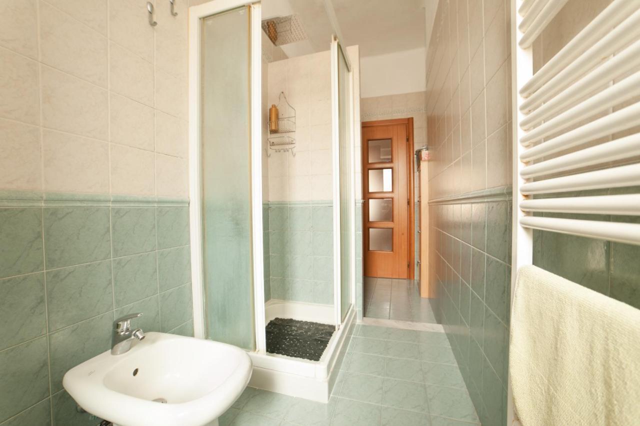 Cozy Room Stanza Close City Center In A Family House Stanza In Appartamento Condiviso Noi Viviamo In Casa Stanza In Affitto ตูริน ภายนอก รูปภาพ