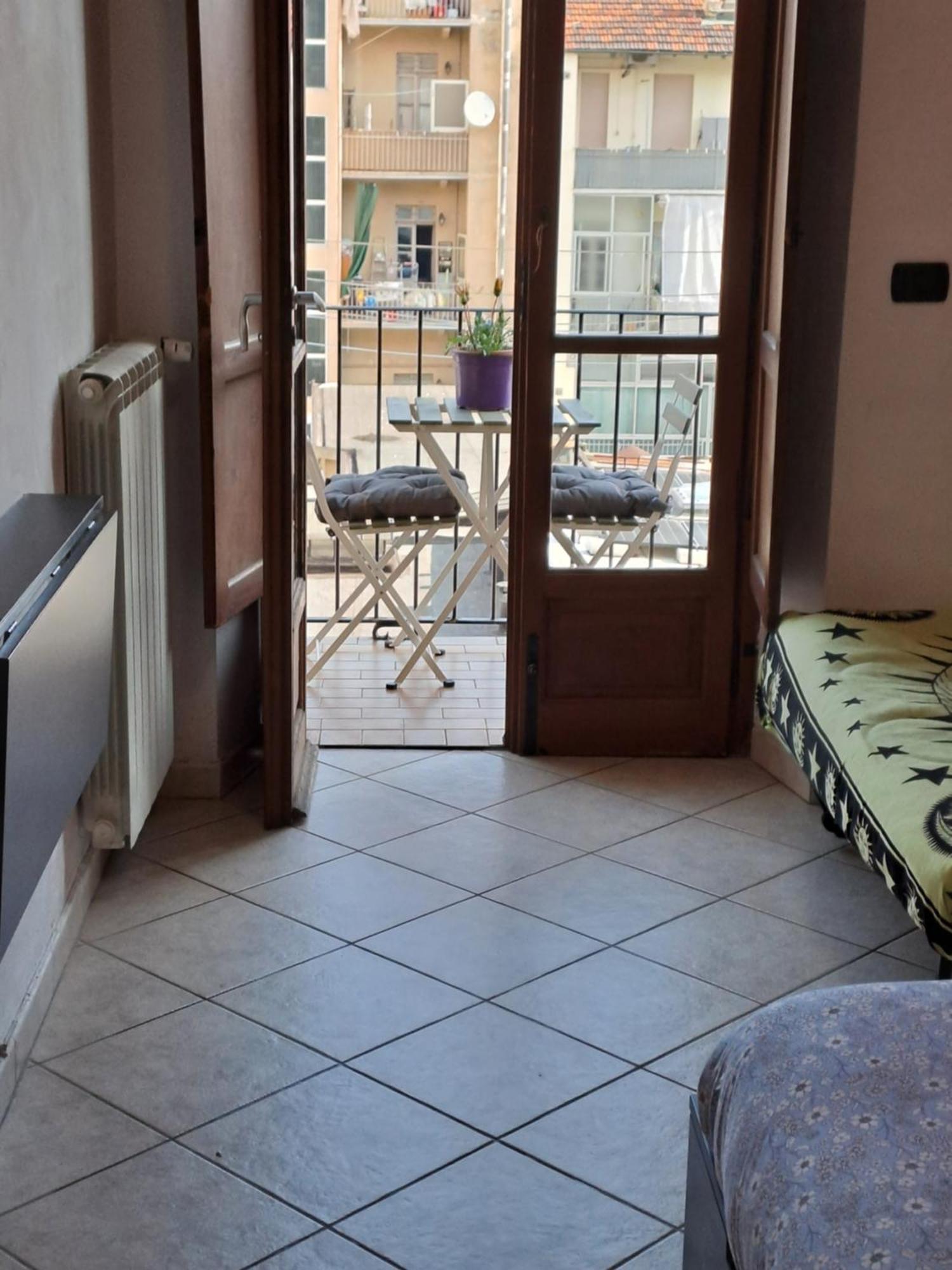Cozy Room Stanza Close City Center In A Family House Stanza In Appartamento Condiviso Noi Viviamo In Casa Stanza In Affitto ตูริน ห้อง รูปภาพ